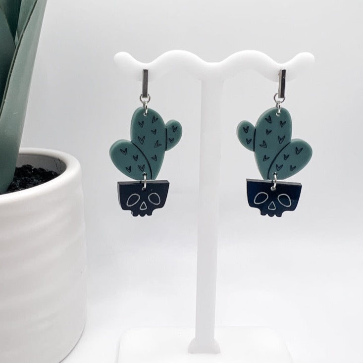 Skull Plant earrings